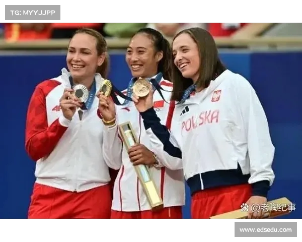 网球比赛中那些令人屏息凝视的精彩瞬间与震撼时刻 网球比赛中那些令人屏息凝视的精彩瞬间与震撼时刻